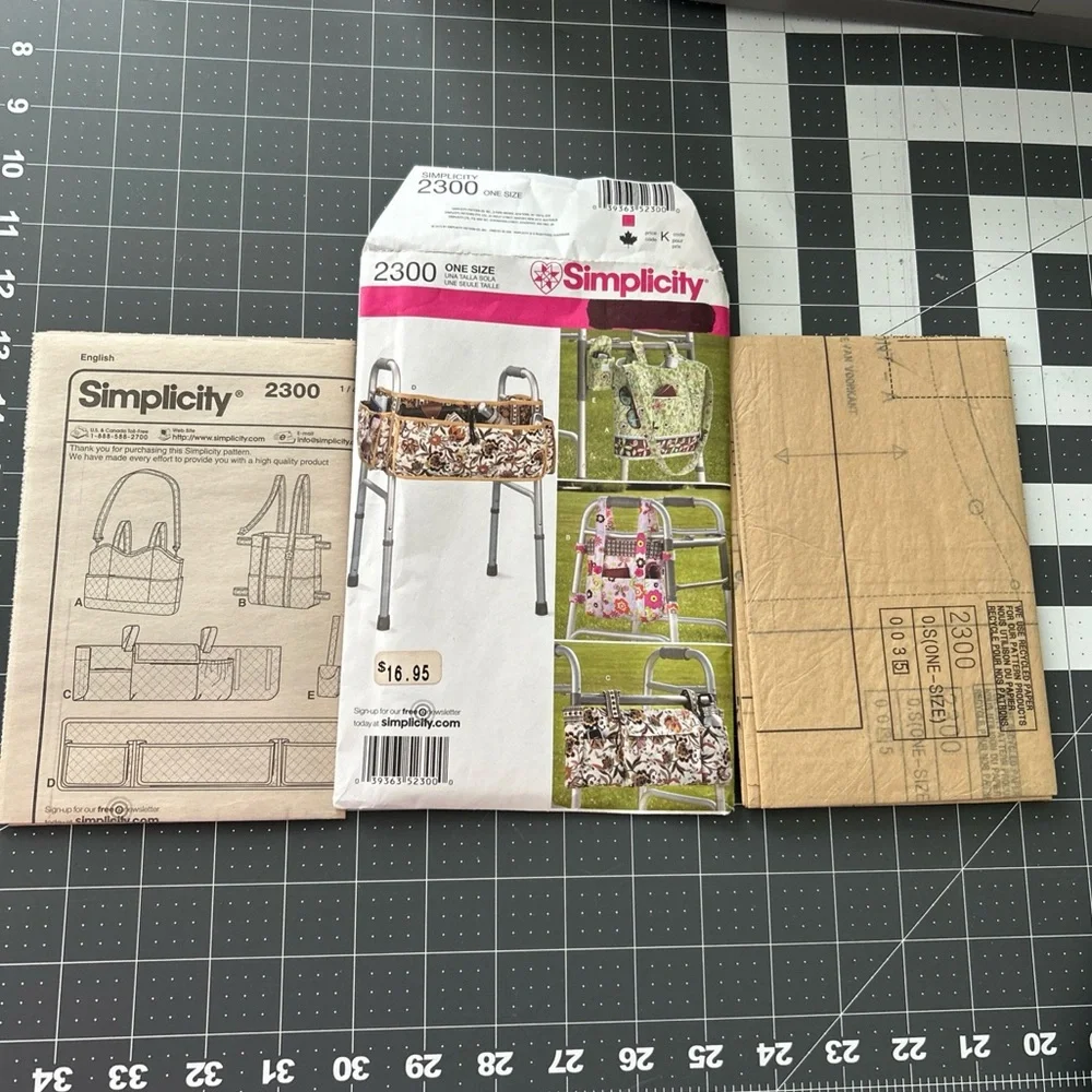 SIMPLICITY UNCUT Sewing Pattern 2300  Walker Caddy Storage Bags Organizer - Picture 6 of 6